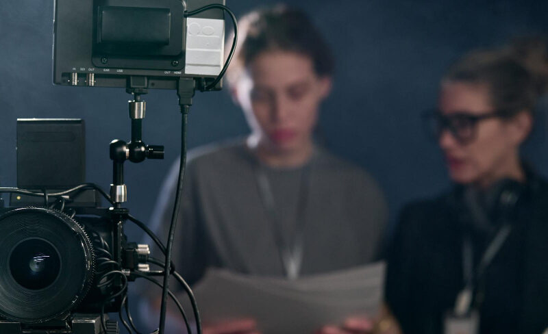 Las mujeres directoras están cambiando la industria audiovisual mexicana. Conoce su impacto en cine, TV y plataformas.