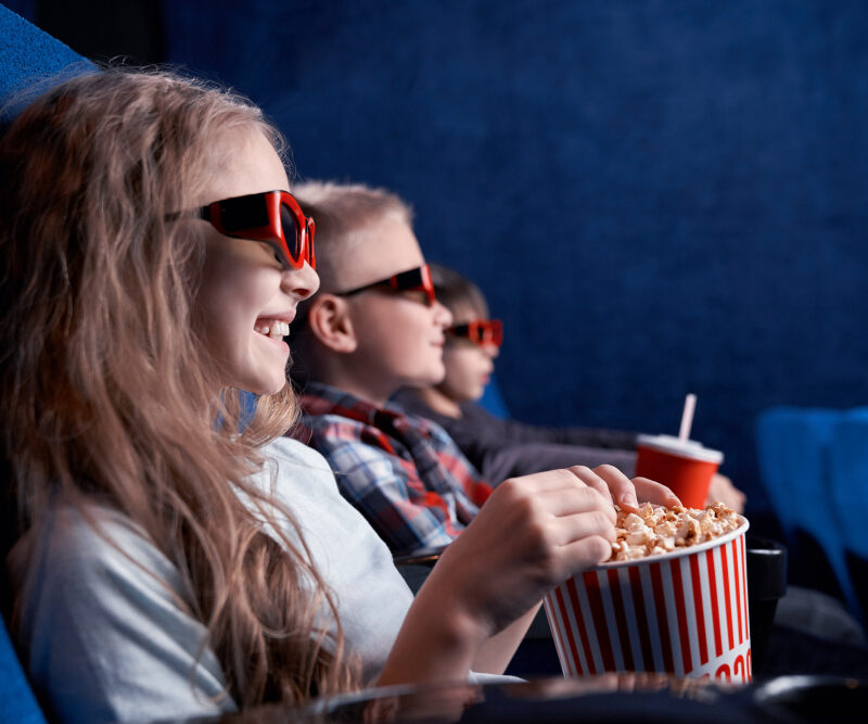 Celebramos el Día del Niño con cine mexicano. Una selección de películas que combinan animación, aventura y miradas sobre la infancia.